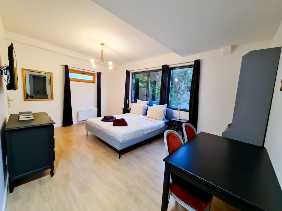 Ferienwohnung Atelier Casanova Vitry-sur-Seine Exterior foto